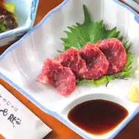 อาหารเย็น: เนื้อม้าดิบ