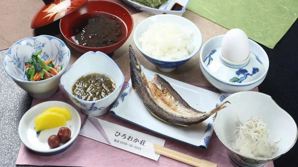 Heartwarming Cuisine Accommodation in Ise-Shima: Hirooka-so