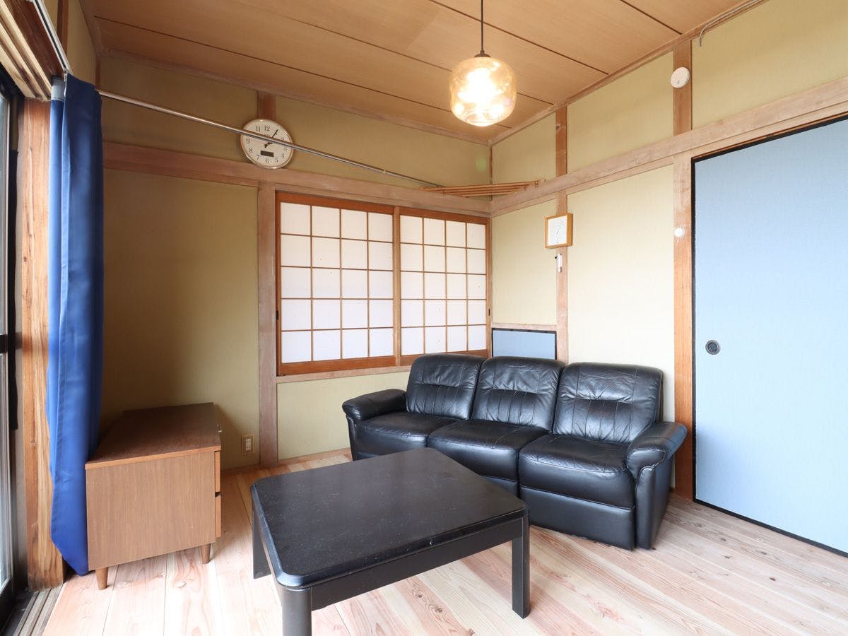 Isshakuya Beach House