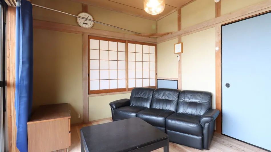 Isshakuya Beach House