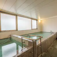 มีอ่างน้ำเย็นให้บริการด้วย