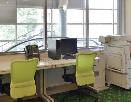 ビジネスコーナー