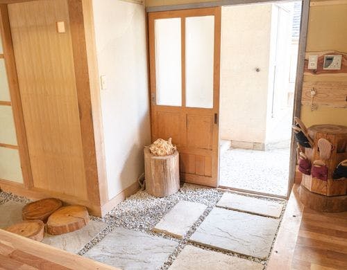 広々とした玄関。