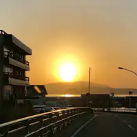 พระอาทิตย์ตกดินที่คาดะ