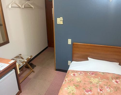 禁煙セミダブル