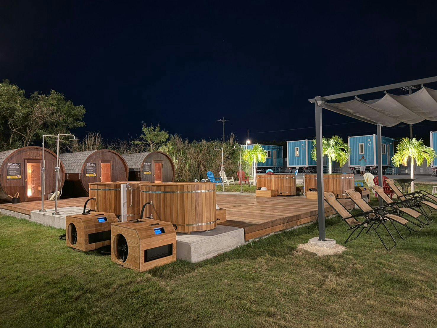 MIYAKOJIMA Blue Village HOTEL & SAUNA