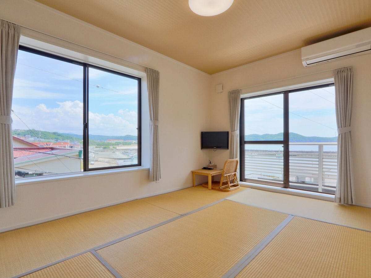 Shimaya Guesthouse
