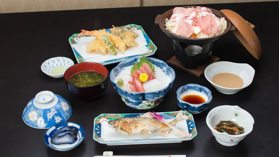 Dewa-no-Yu Horai-kan