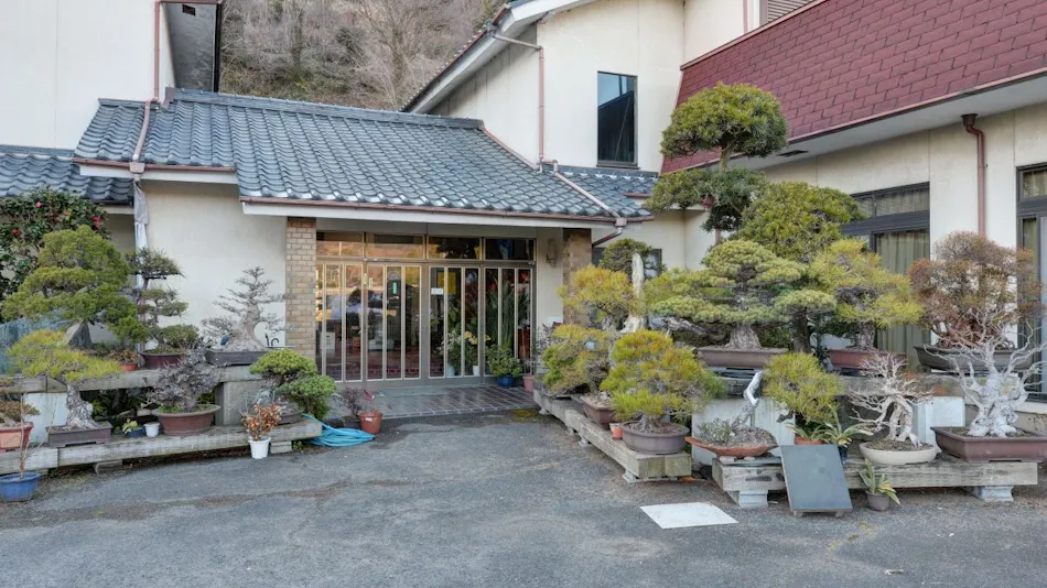 Dewa-no-Yu Horai-kan