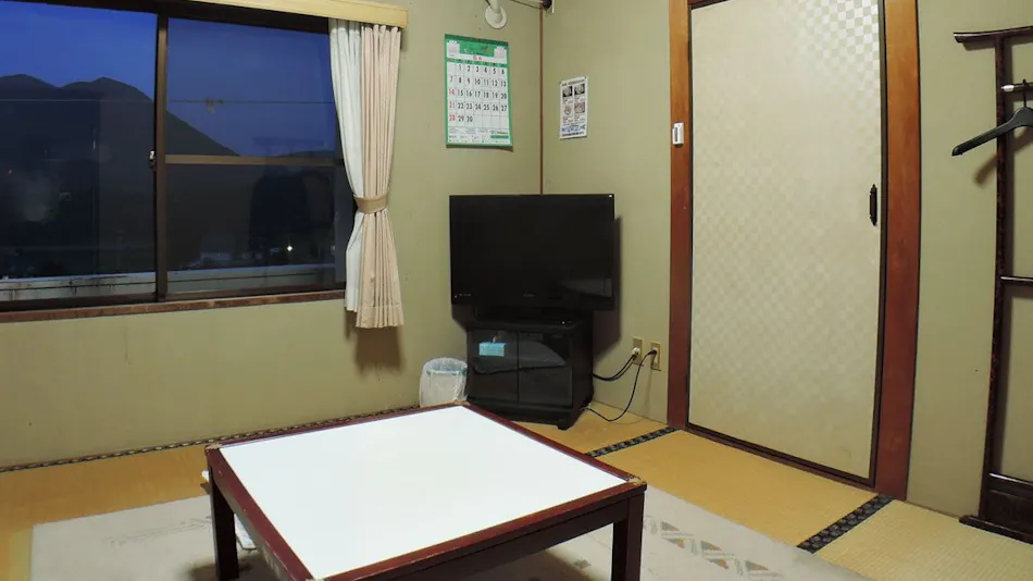 Accommodation Abiru