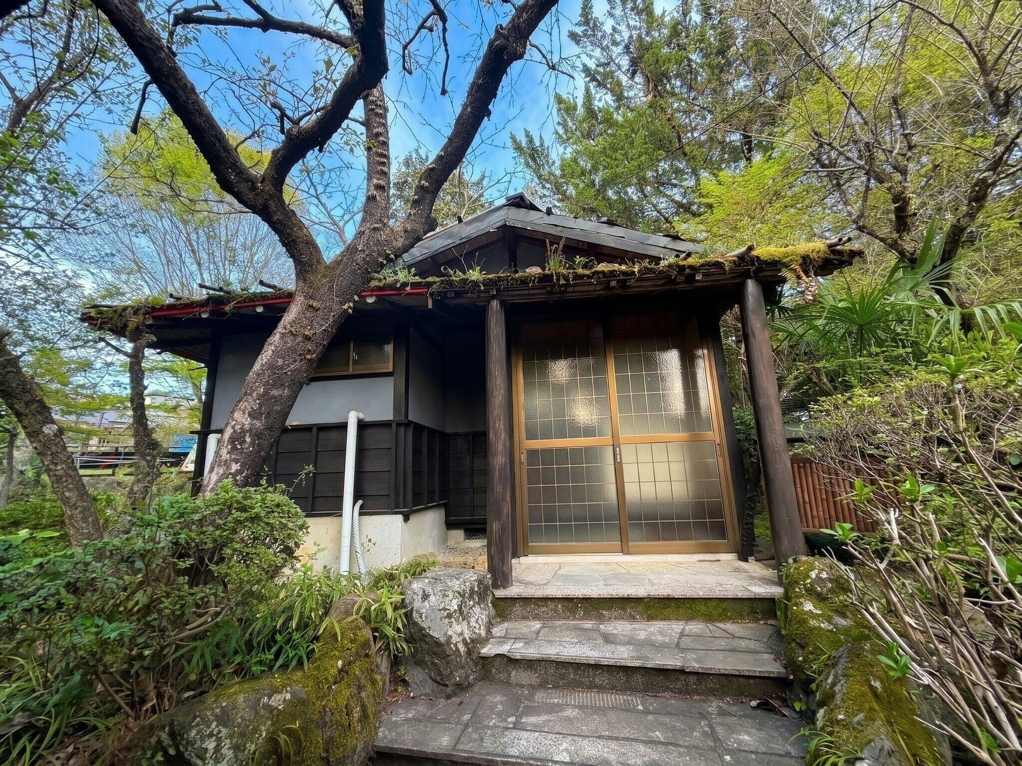 Ena Hanare Accommodation
