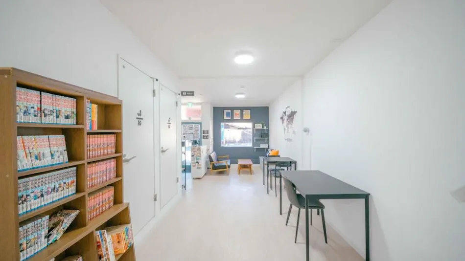 TRANSIT HOSTEL