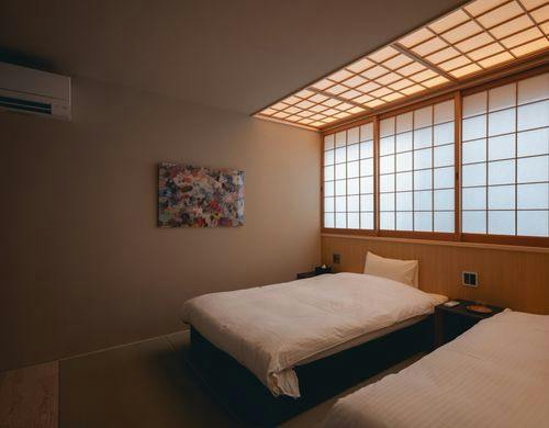 Room.04:45