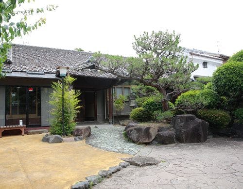 玄関・前庭