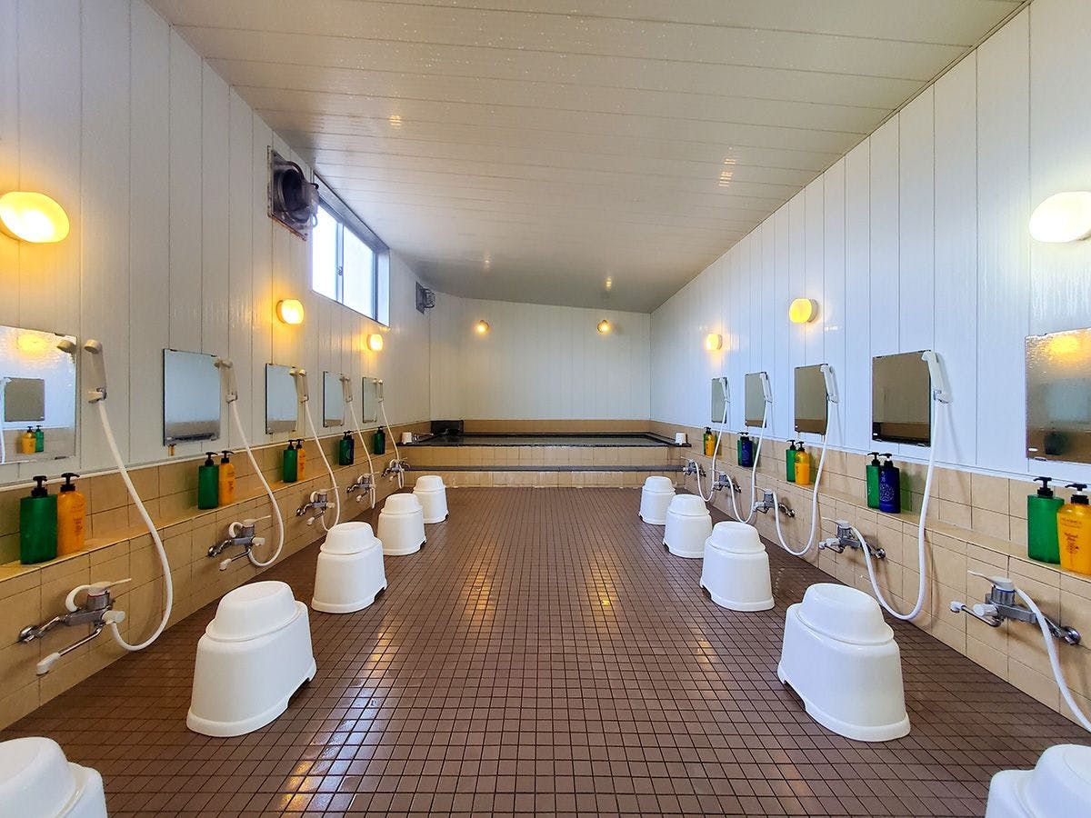 #Large Public Bath