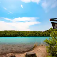 Pemandangan alam yang indah di Danau Katanuma