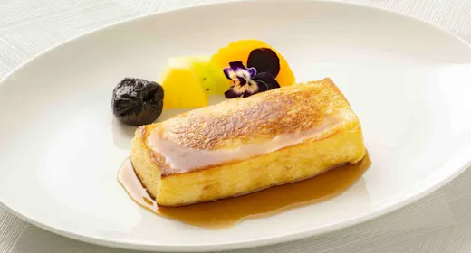 【ルームサービスで優雅な朝を】オークラ伝統の味・フレンチトースト朝食付~幸せな1日のはじまり~