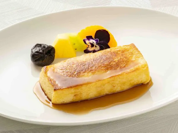 【ルームサービスで優雅な朝を】オークラ伝統の味・フレンチトースト朝食付~幸せな1日のはじまり~