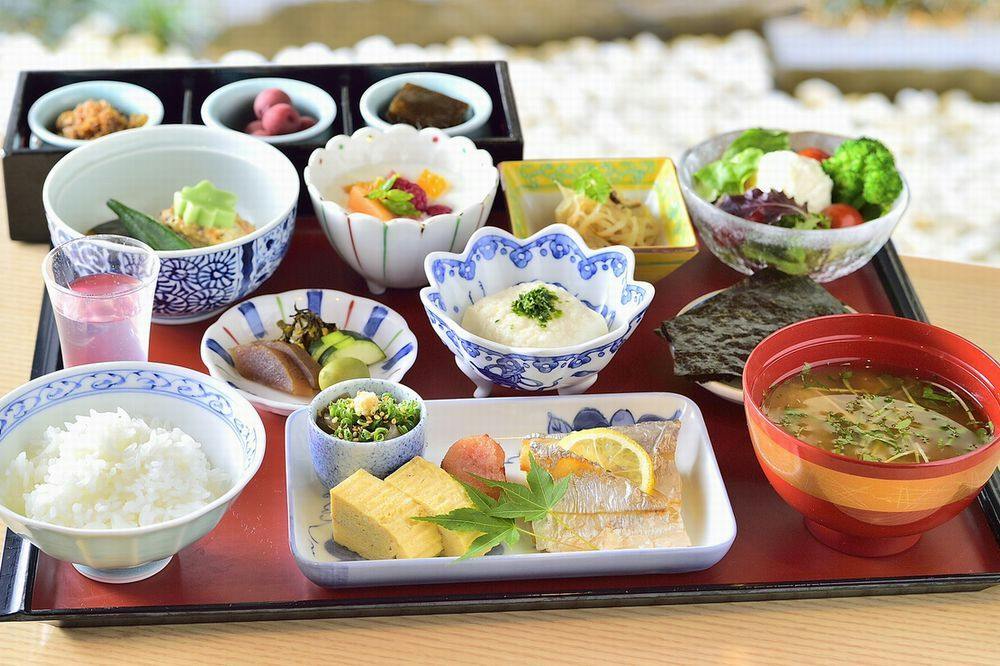 【SAVER朝食付】　観光におすすめ！シンプルステイ ～こだわりの朝食付～