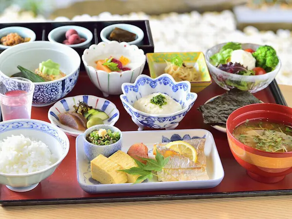 【SAVER朝食付】 観光におすすめ!シンプルステイ ~こだわりの朝食付~