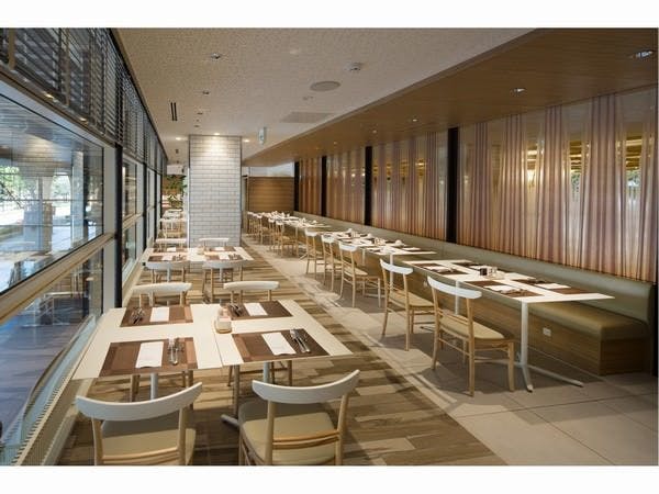 Serena diterangi sinar matahari pagi