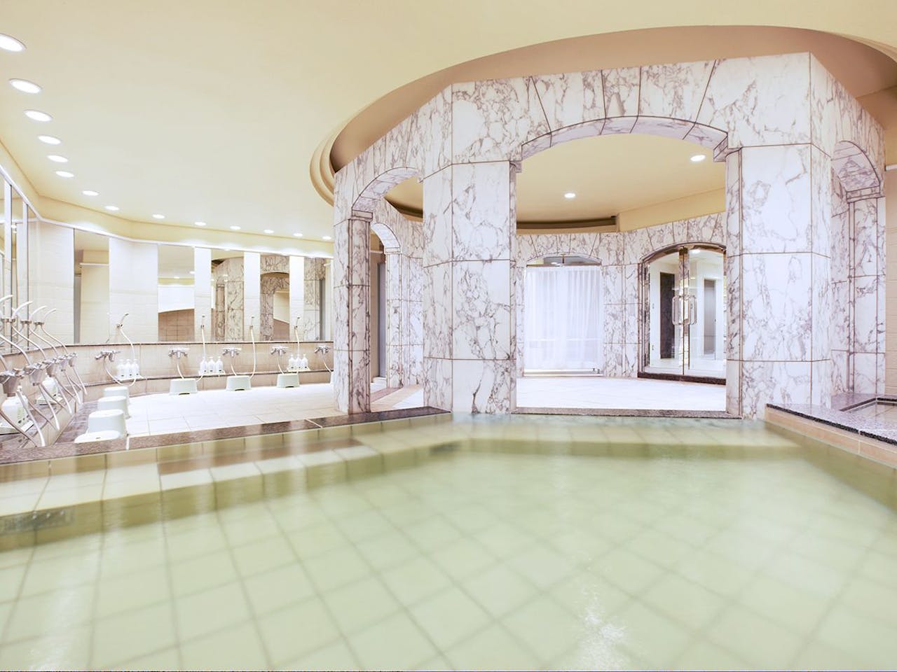 オアシス内 浴場「舞湯」