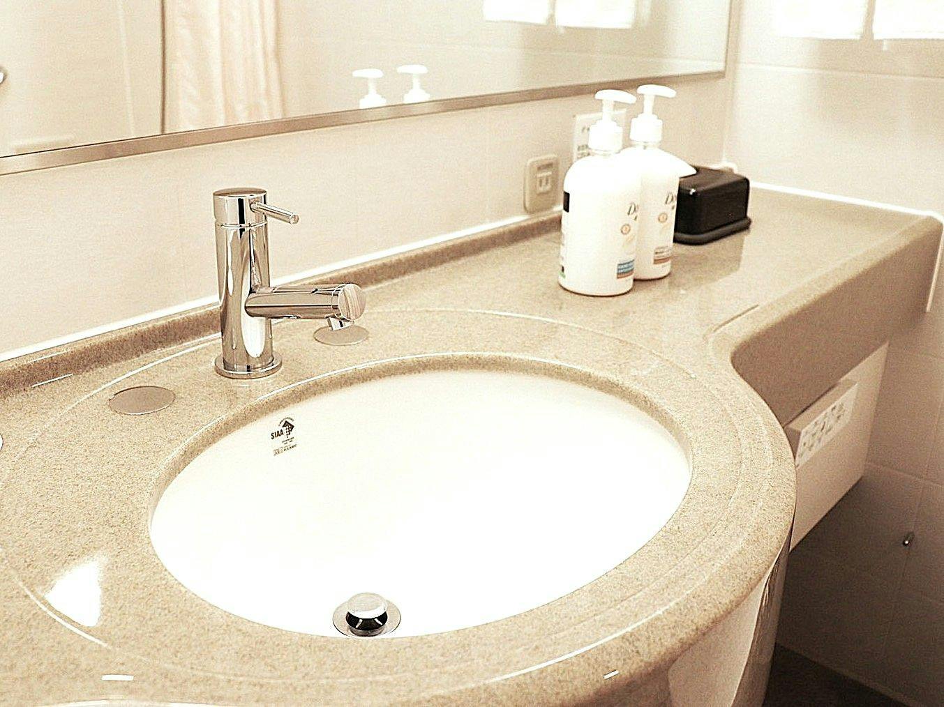 Kenyamanan dan kebersihan◎ pada wastafel