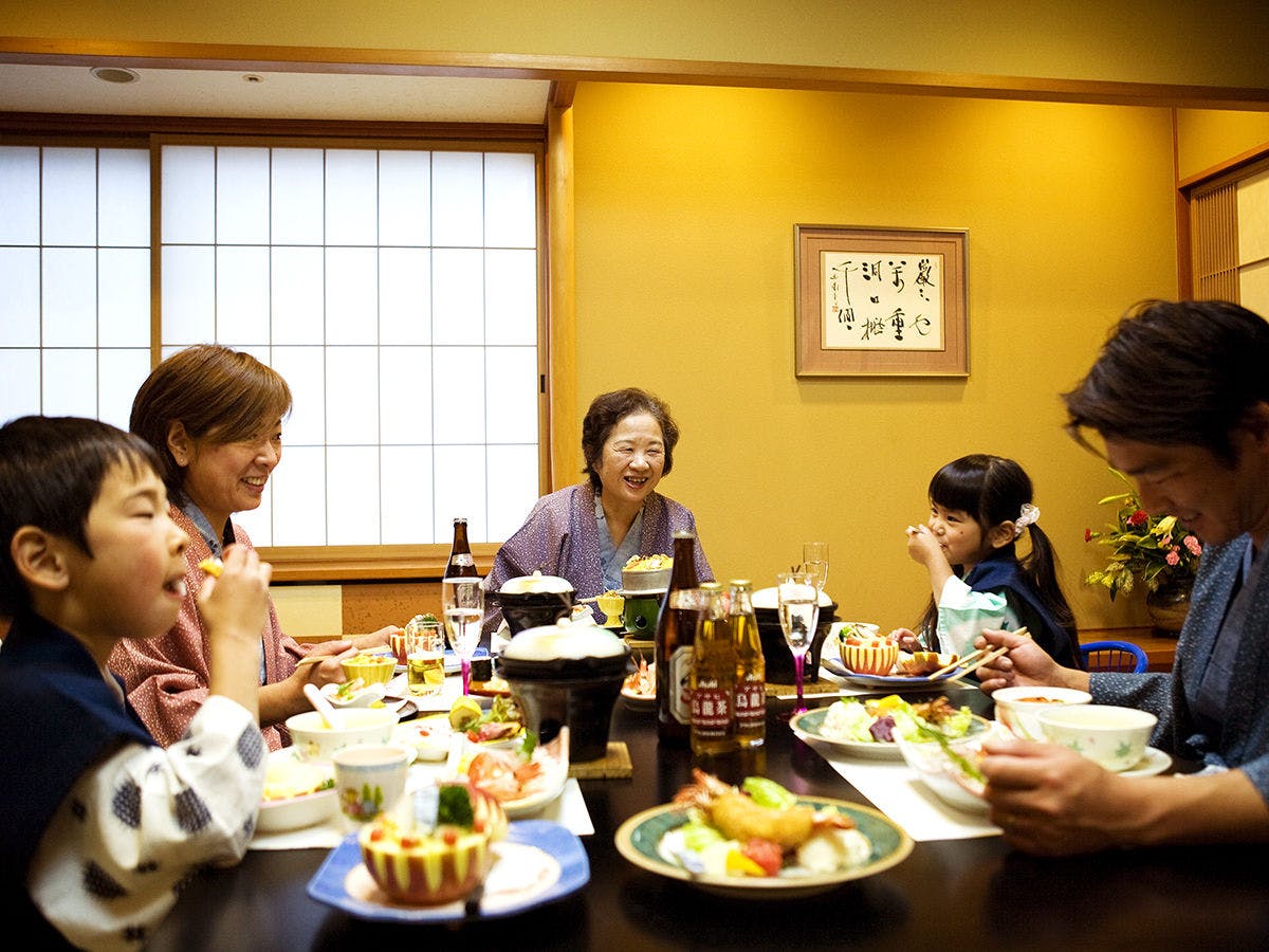 湯元こんぴら温泉華の湯　紅梅亭