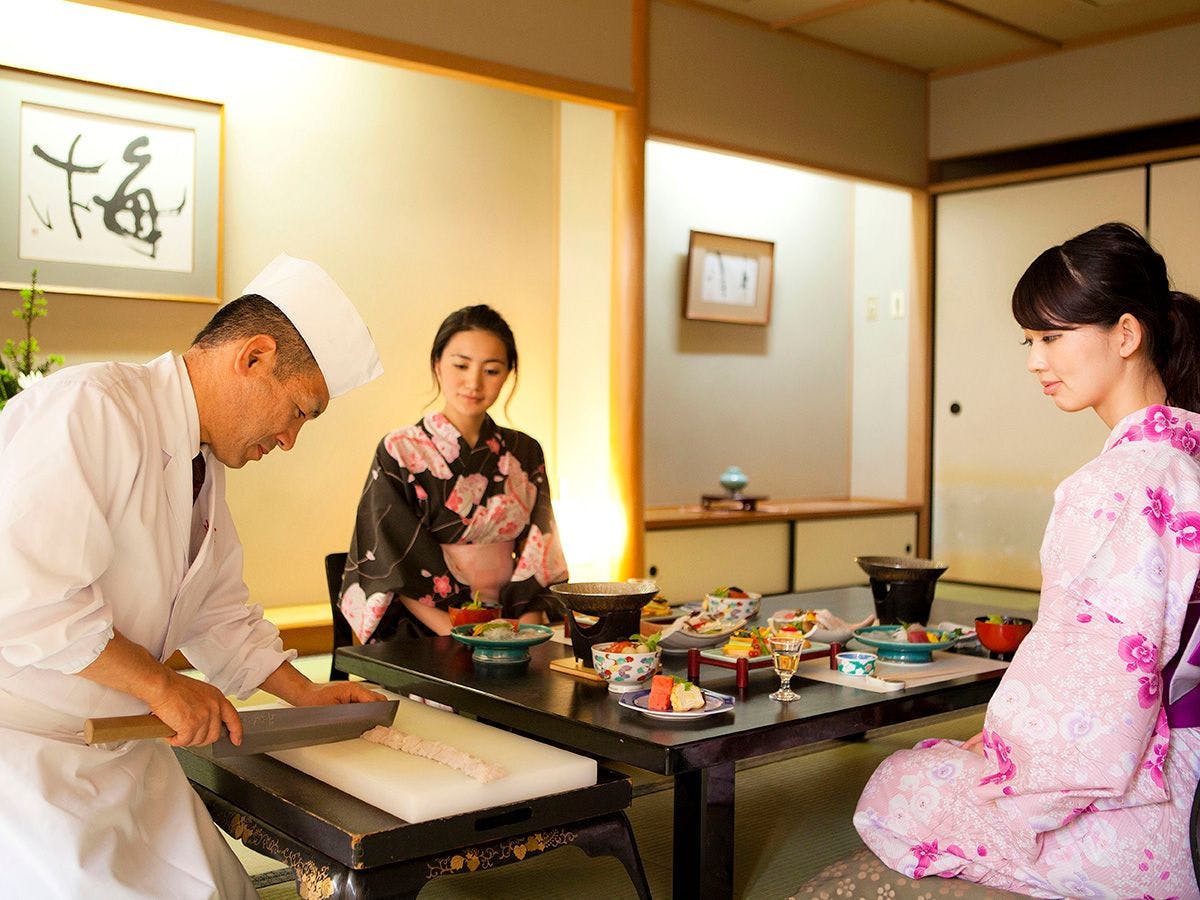 湯元こんぴら温泉華の湯　紅梅亭