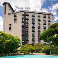 Penginapan gaya Jepun dengan Mata air panas terletak di bandar pintu masuk Konpira-san.