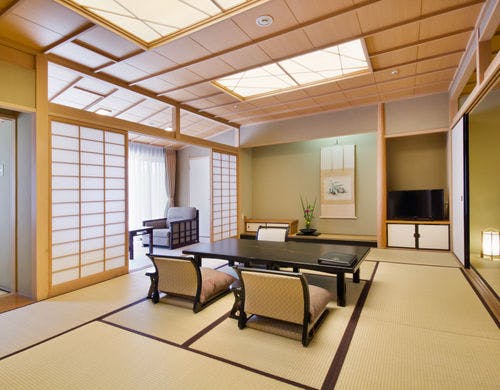 5畳の次の間から本間へ