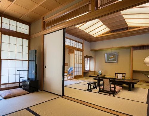 離れ貴賓室　温泉檜風呂（半露天）