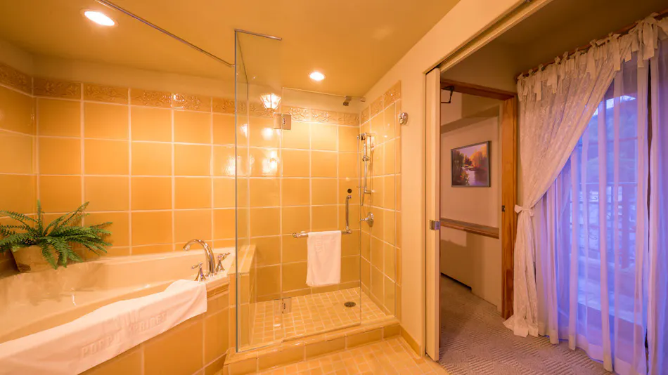Poppy Springs Resort & Spa