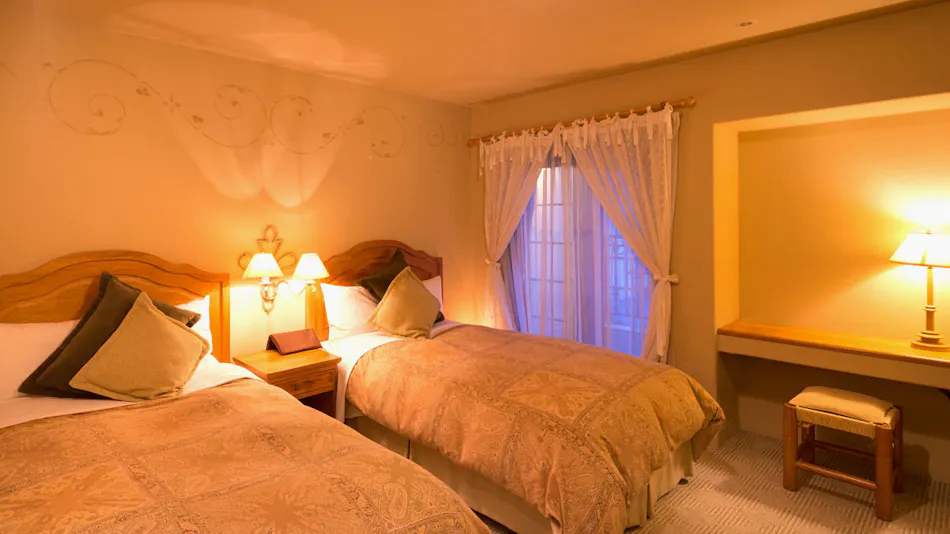 Poppy Springs Resort & Spa