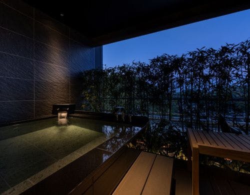 銀泉露天貴賓室「貴舟」（ダイニング）