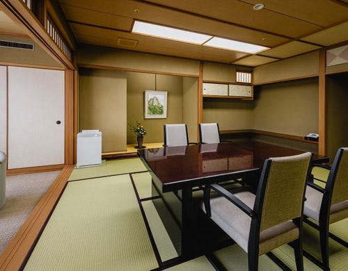 【数寄屋造り客室】西館・７階和室（本間）