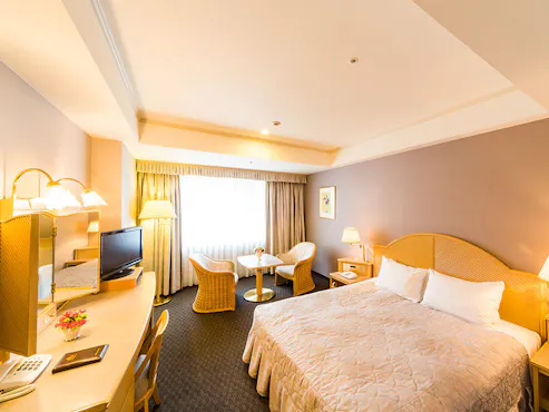 25.2平米のお部屋に160センチ以上のベッド