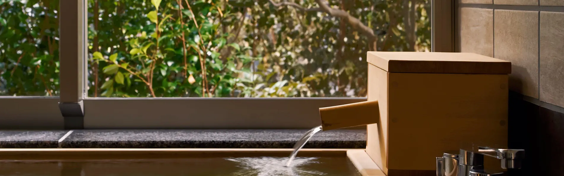 あわら温泉 光風湯圃 べにや