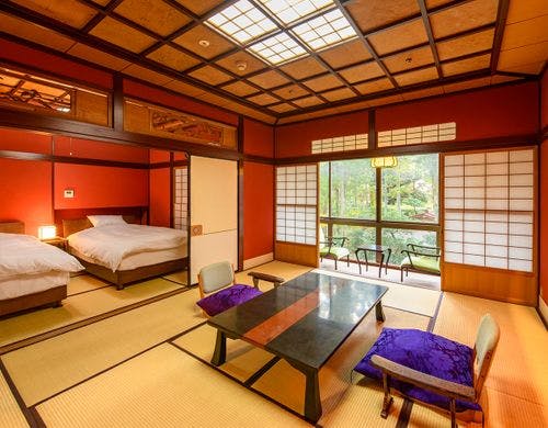 【秋の館・朱壁の準特別室／秋園の間】