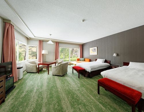 デラックスコーナーツイン