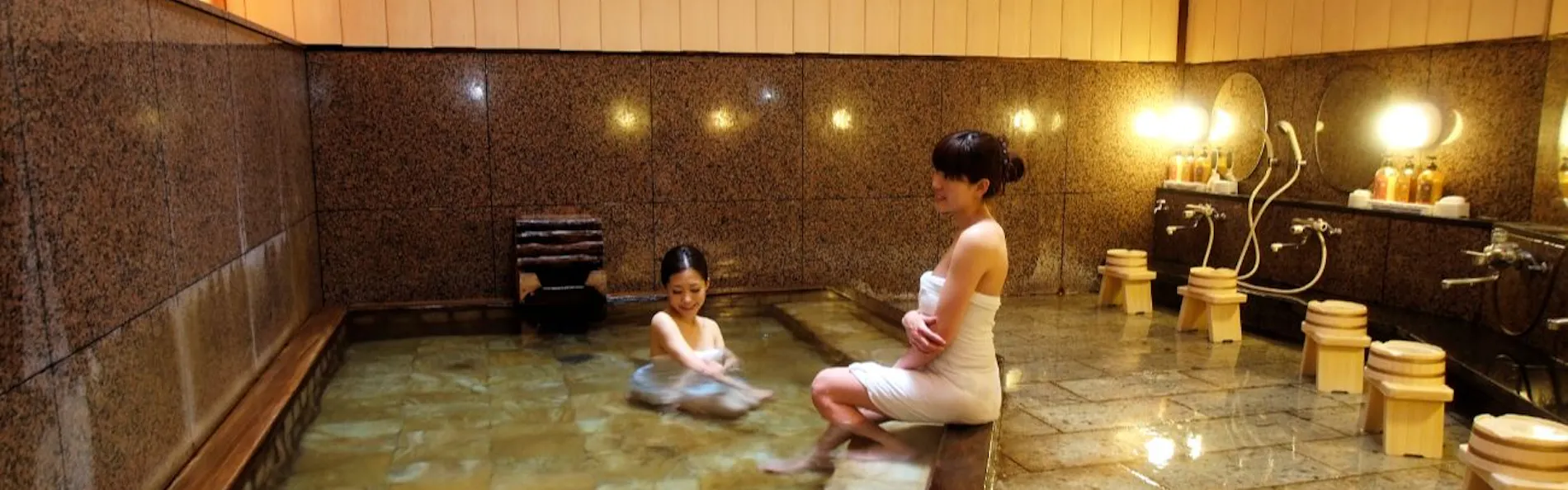 三朝薬師の湯 万翆楼