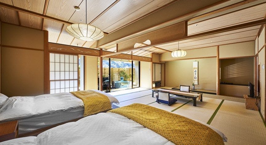 三朝薬師の湯　万翆楼