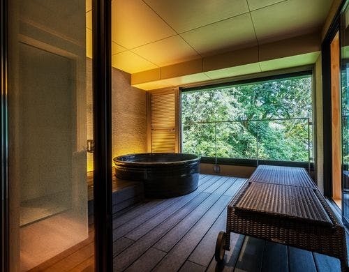 ラグジュアリースイート