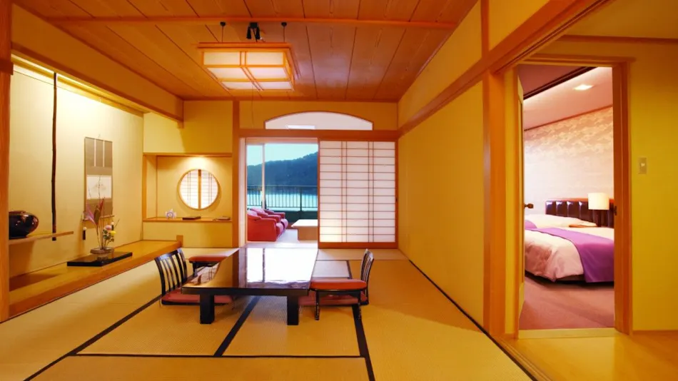 Unzen Onsen Gensen Kakenagashi & Oshidori no Ike wo Nozomu Bishoku no Yado Azumaen