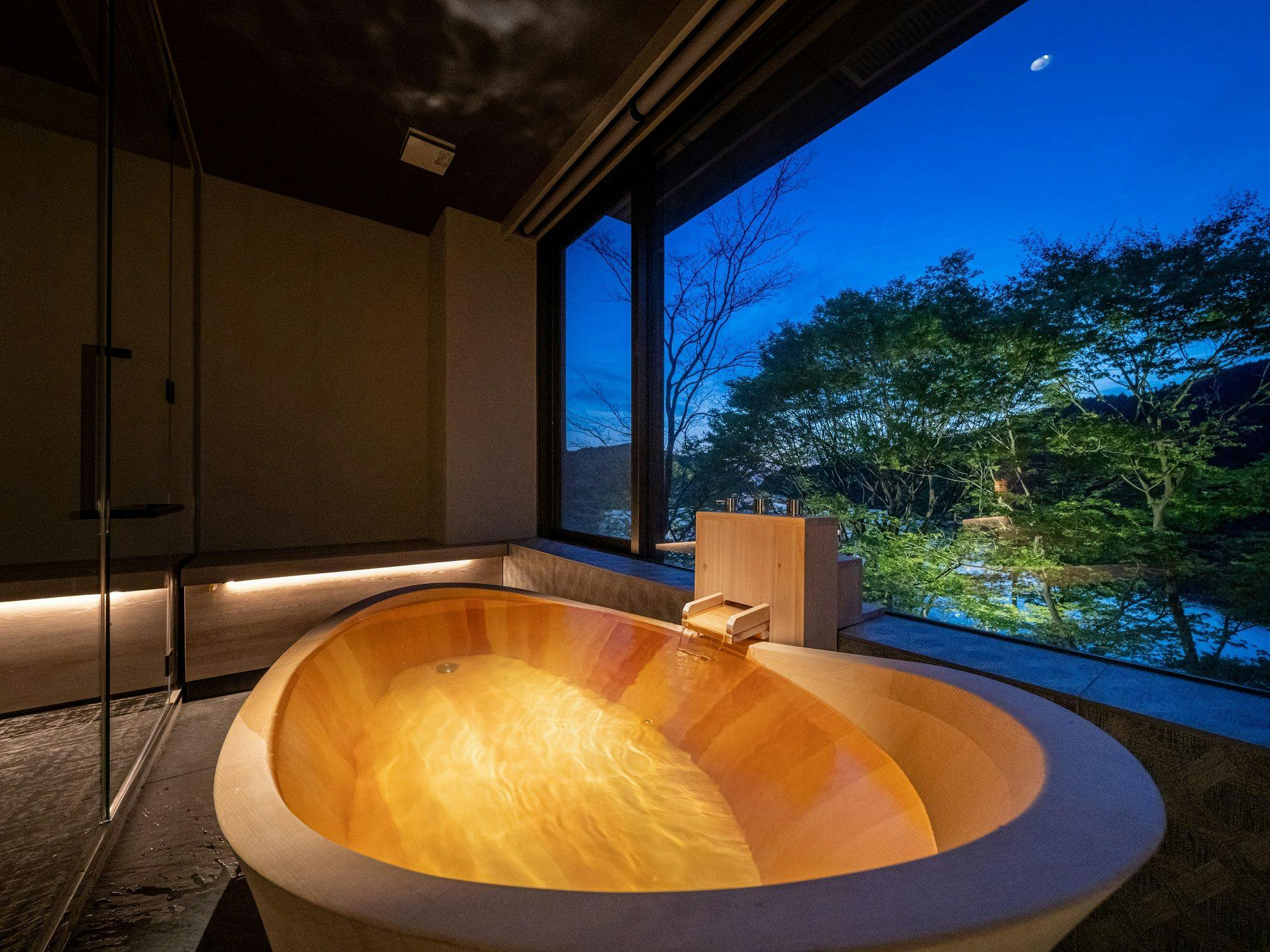 雲仙温泉 源泉かけ流し＆おしどりの池を望む美食の宿 東園