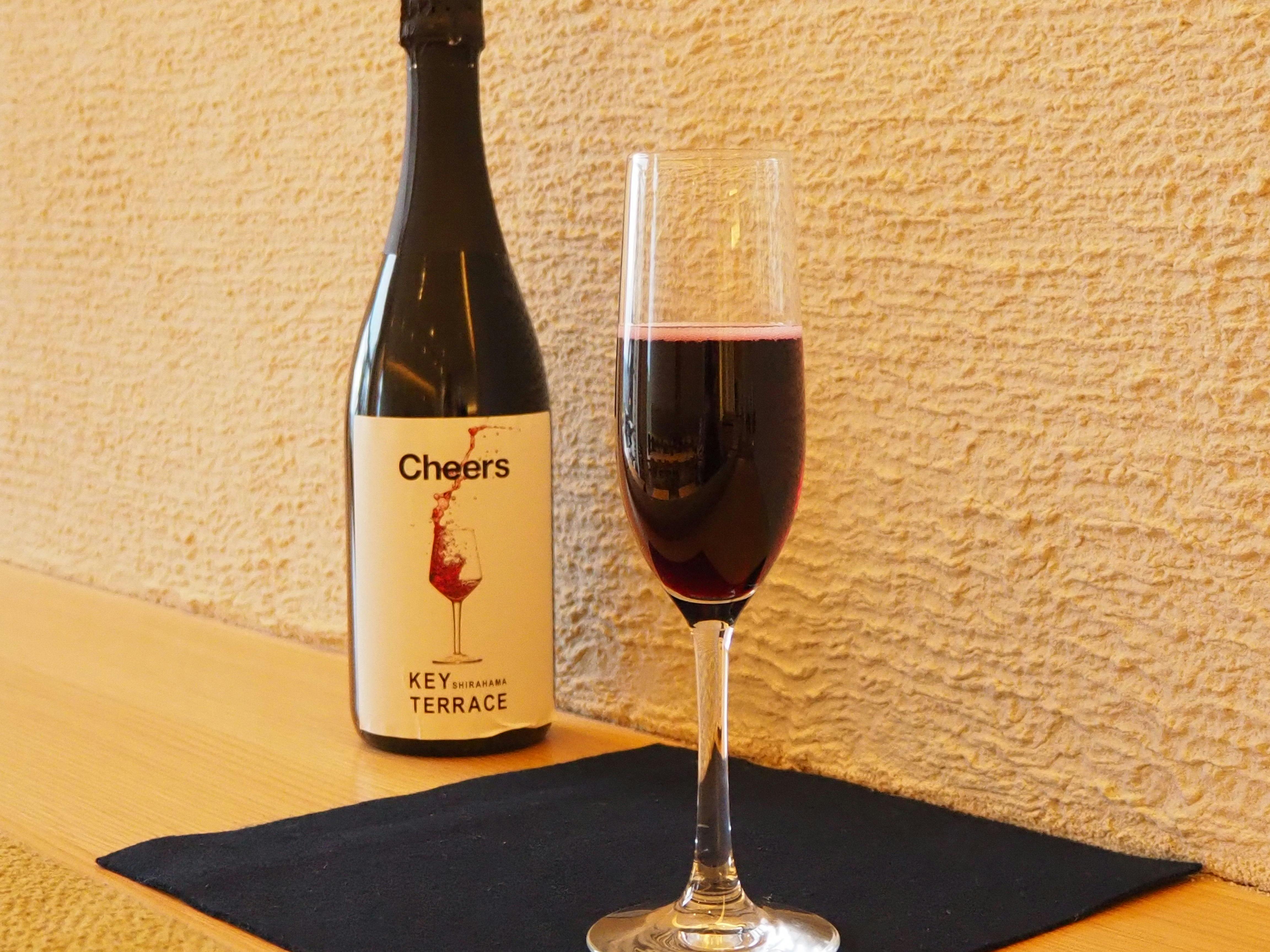 Perkhidmatan: Wain Berkilau