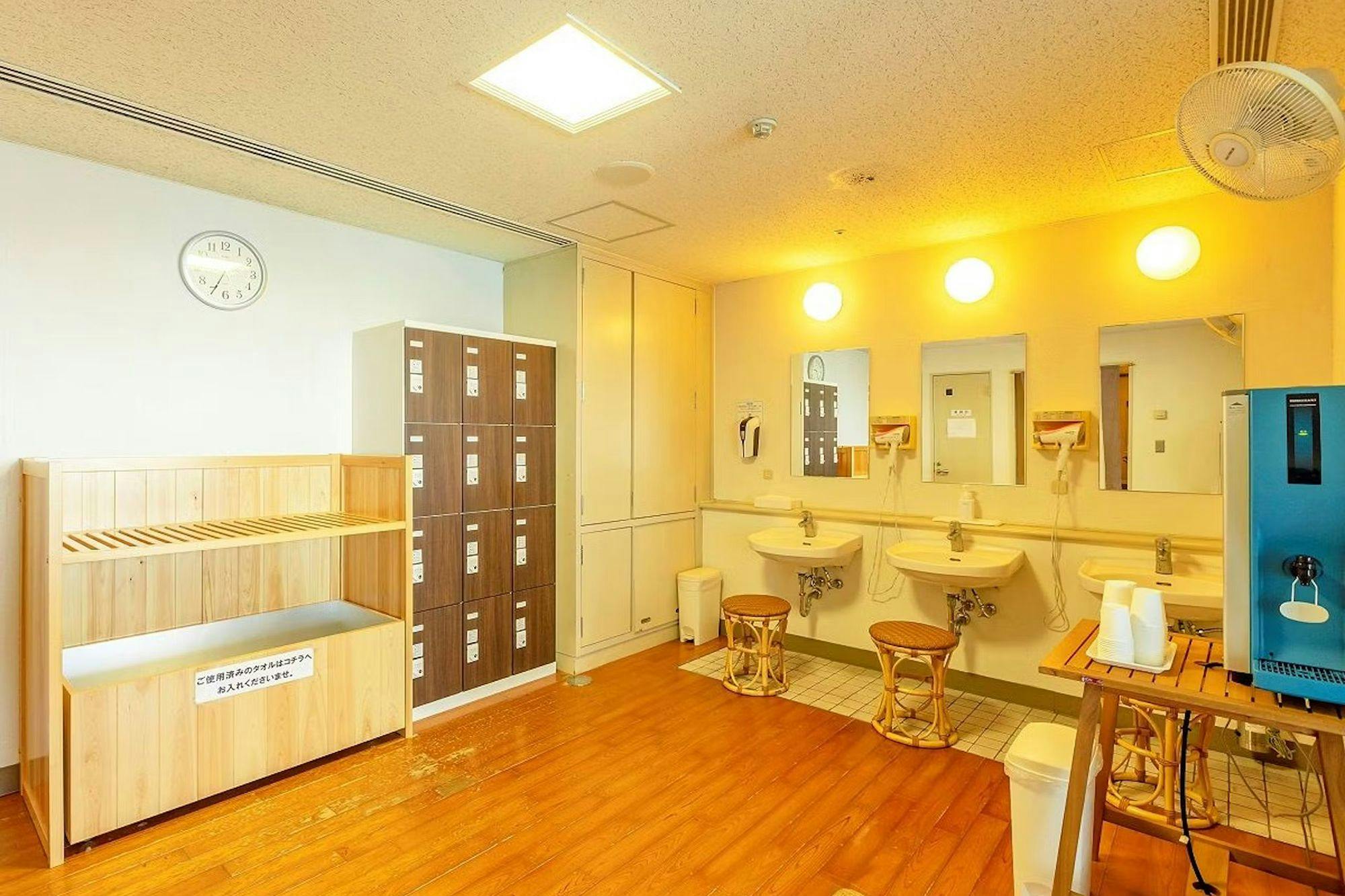 露天風呂　脱衣所