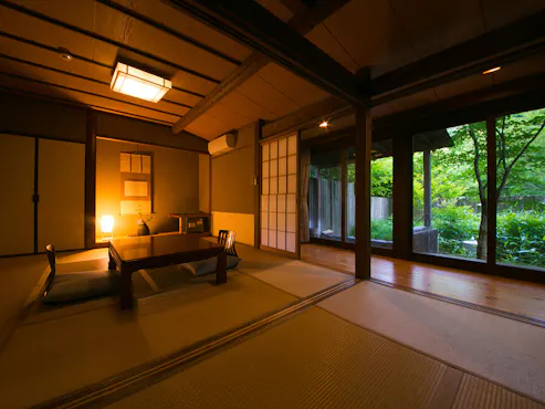 【본관】8 다다미 + 6 다다미