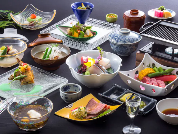 【別邸スタイル】ご夕食・会席料理のメインを2種から選べるスタンダードプラン