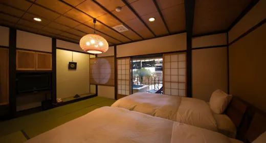 露天風呂付きツイン客室(和室10畳+8畳)
